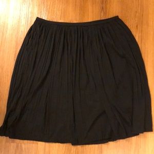 Women’s black pleated skirt - Mossimo